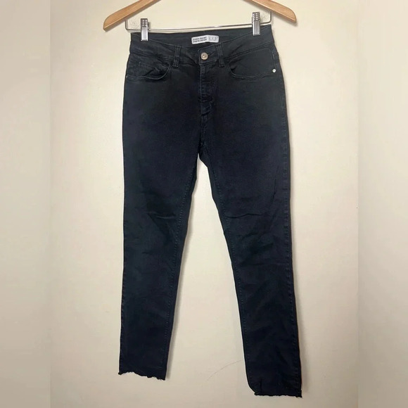 Zara Size 06 - Picture 1 of 5